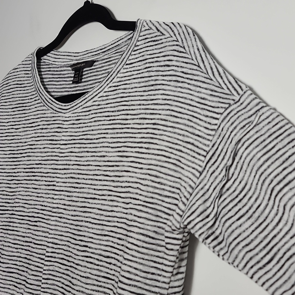 BANANA REPUBLIC Black and White Striped Top 3/4 Sleeve Size Petite XSmall - Picture 9 of 16